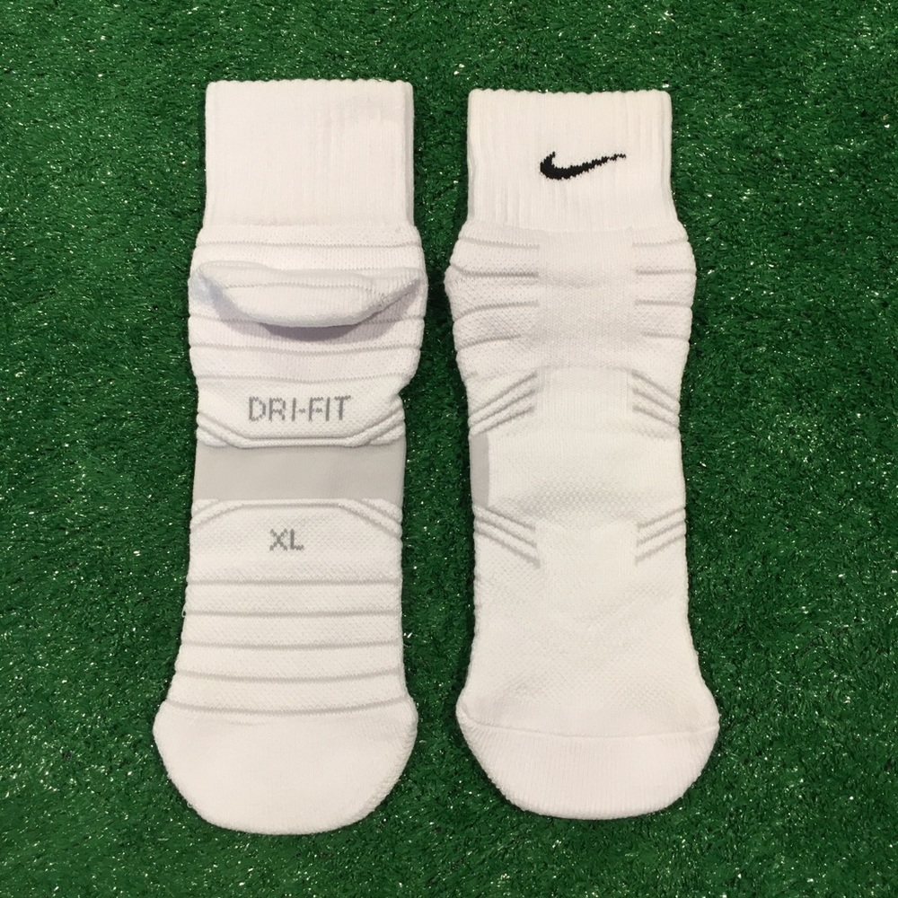 NEW NIKE FOOTBALL QUARTER SOCKS